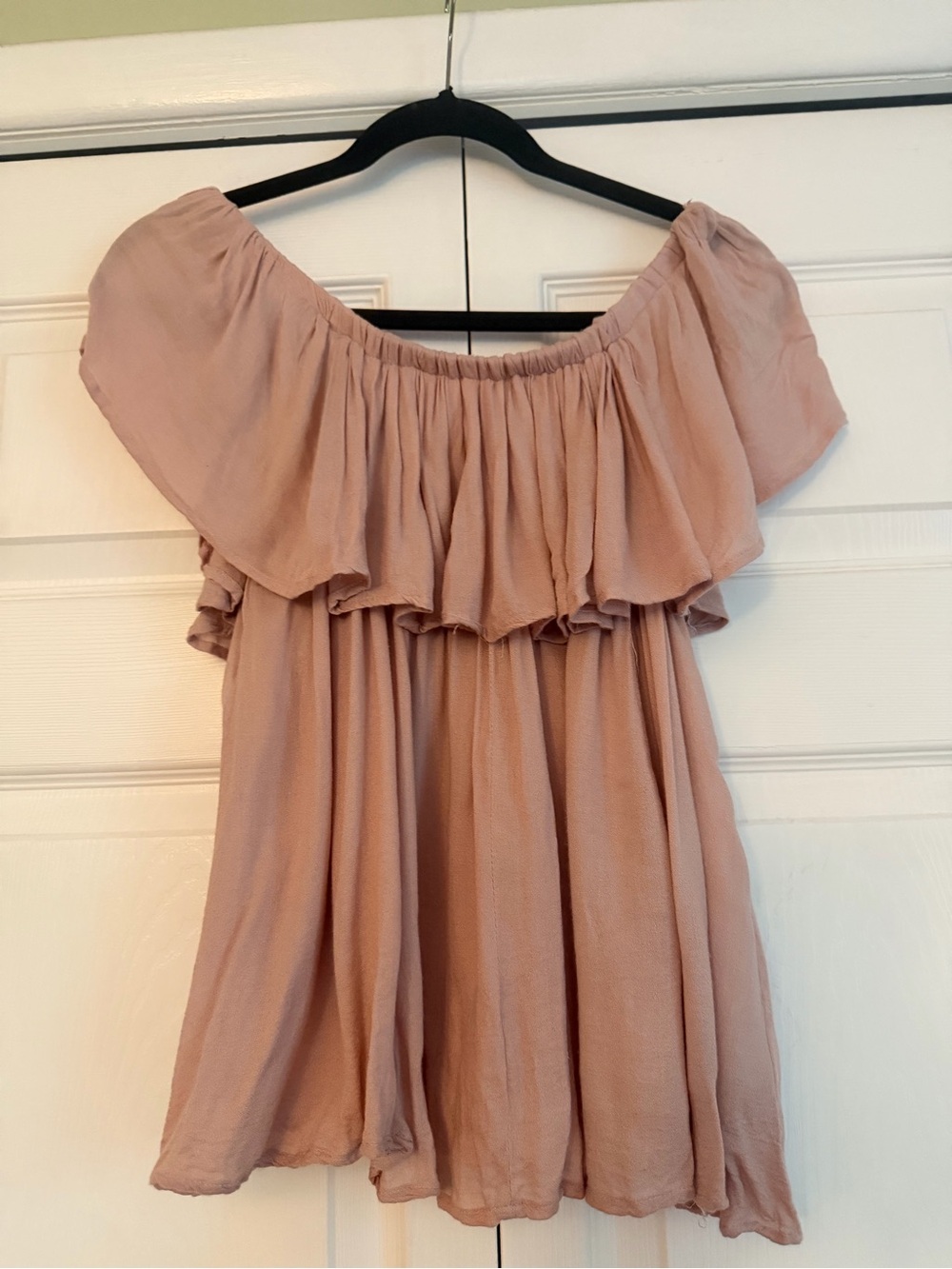 Off-the-Shoulder Ruffle Blouse in Dusty Rose